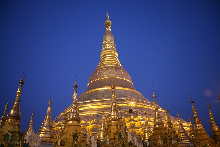 Golden Schwedagon Pagoda in Yangon